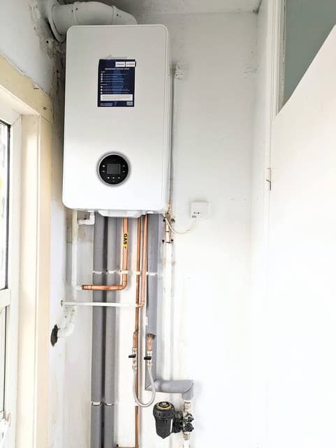 New combi boiler installation with copper pipework